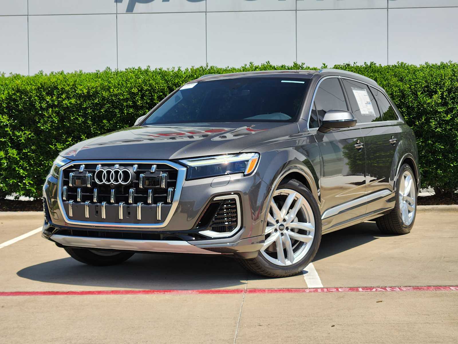 2025 Audi Q7 Premium Plus