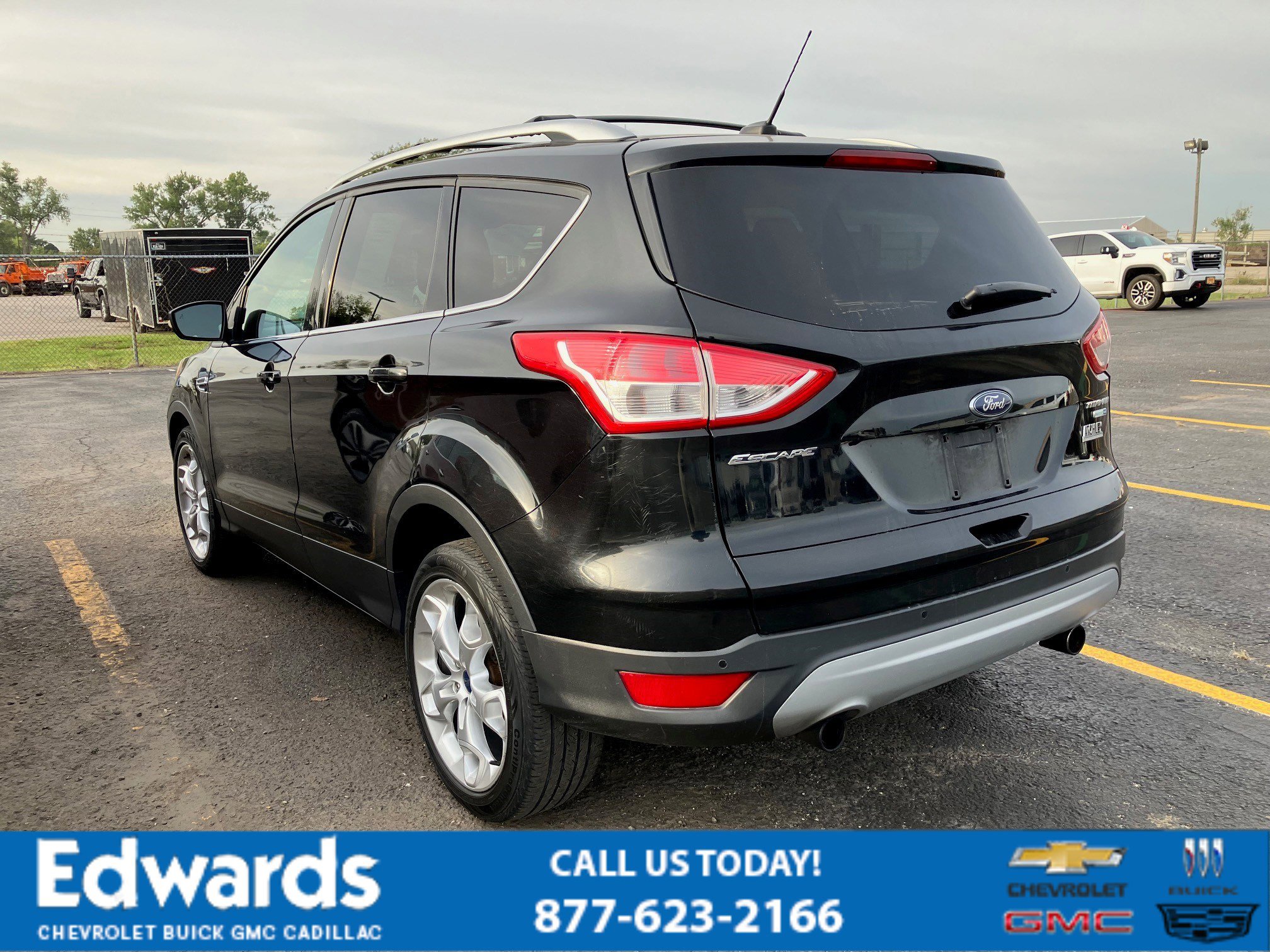 2013 Ford Escape Titanium photo 4