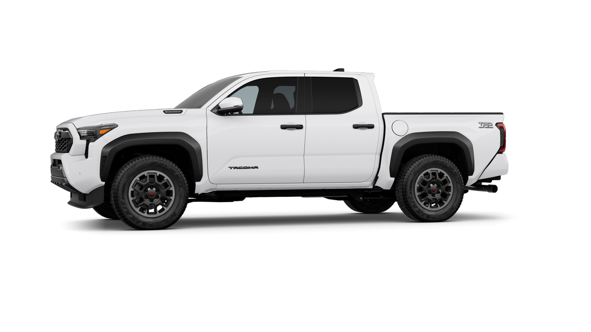 2025 Toyota Tacoma TRD Off-Road photo 3