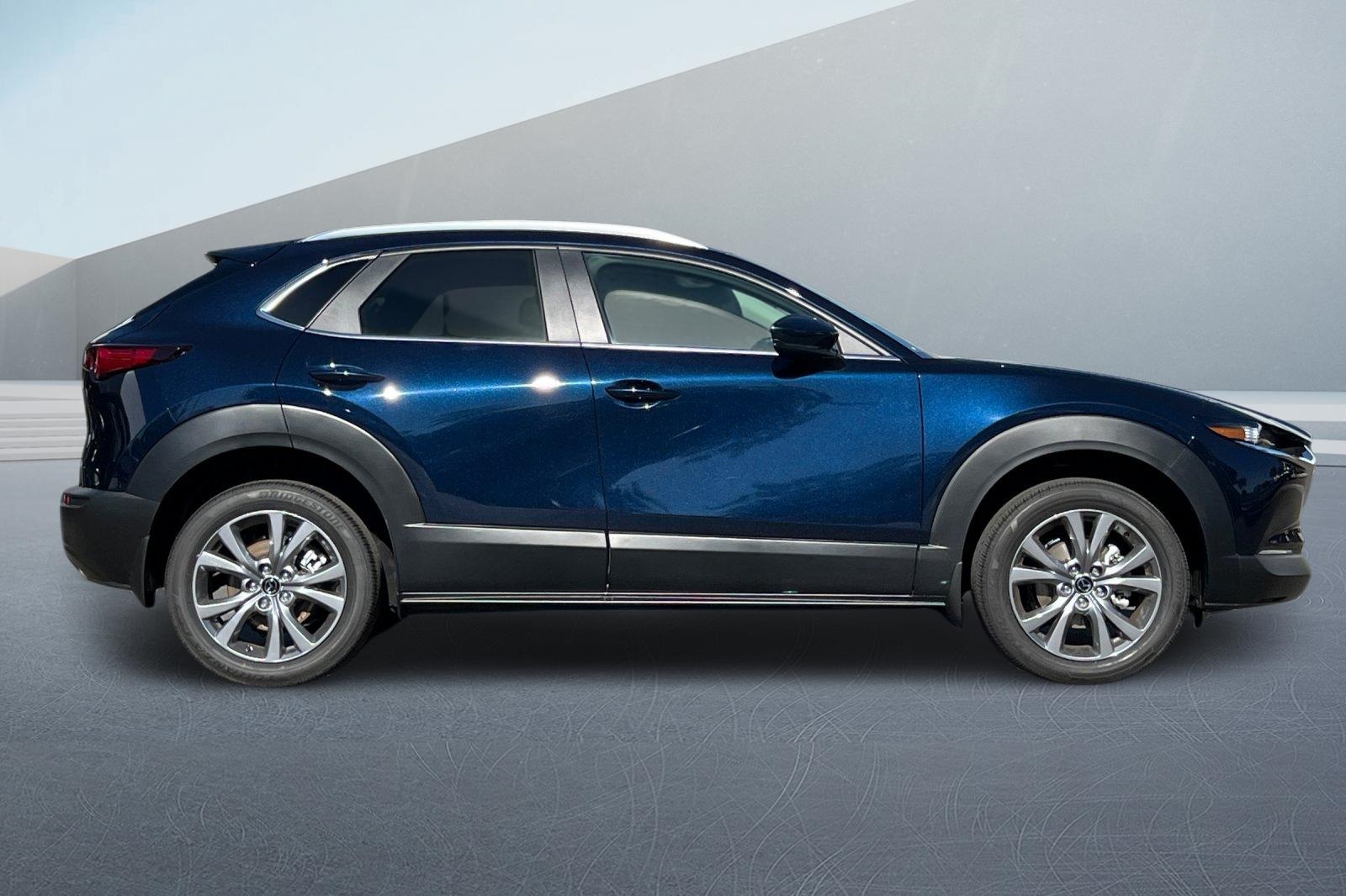 2025 Mazda CX-30 2.5 S Preferred photo 3