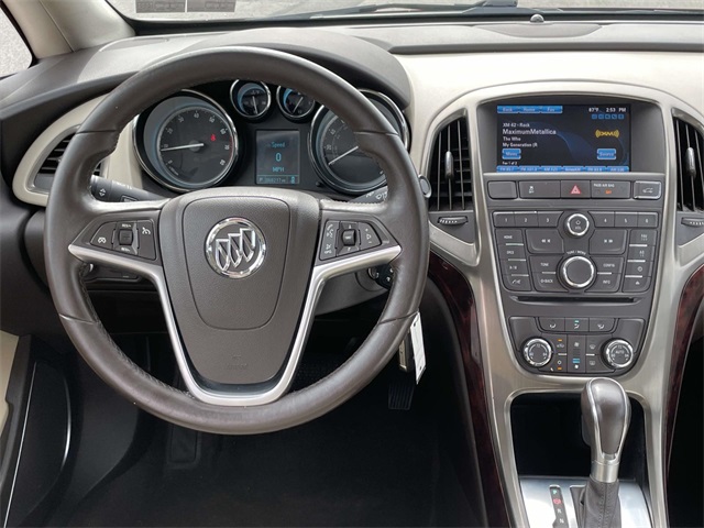 2015 Buick Verano Base photo 12