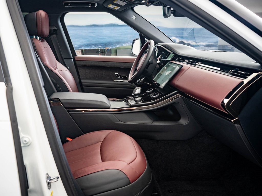 2023 Land Rover Range Rover Sport SE photo 18