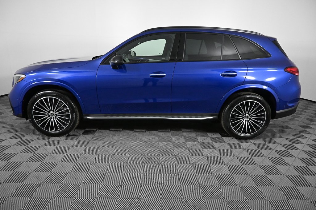 2026 Mercedes Benz GLC 300 photo 3