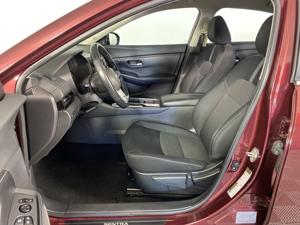 2022 Nissan Sentra SV photo 4