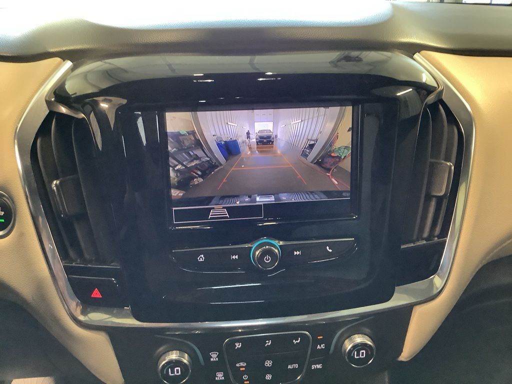 2023 Chevrolet Traverse LS photo 16