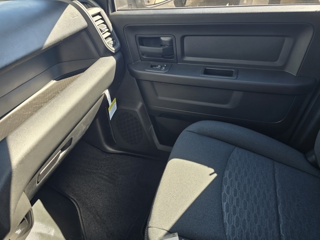 2026 Ram 2500 Tradesman photo 18