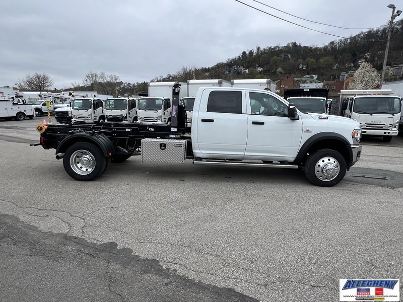 2024 Ram 5500 Tradesman photo 4