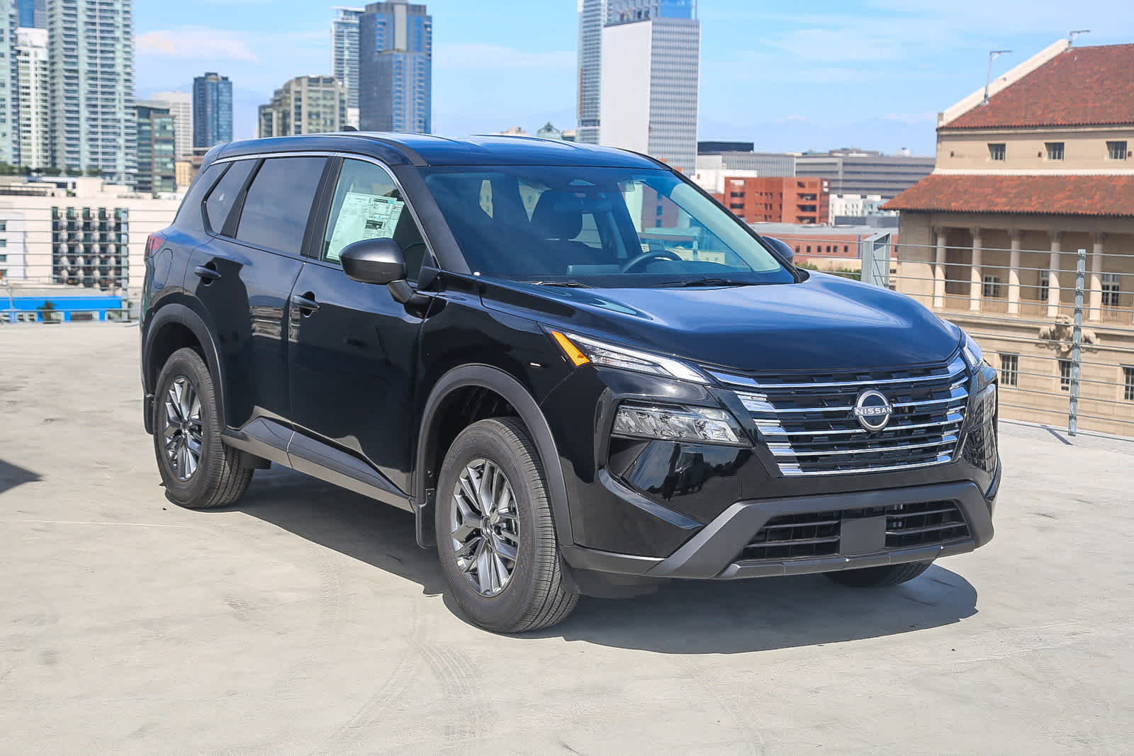 2026 Nissan Rogue S photo 2