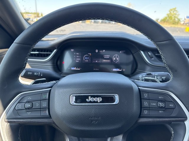 2024 Jeep Grand Cherokee Limited photo 13