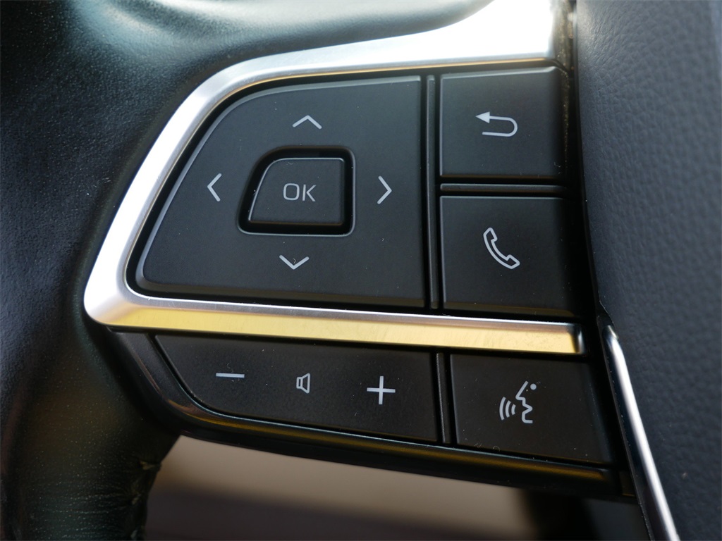 2021 Toyota Highlander Hybrid XLE photo 18