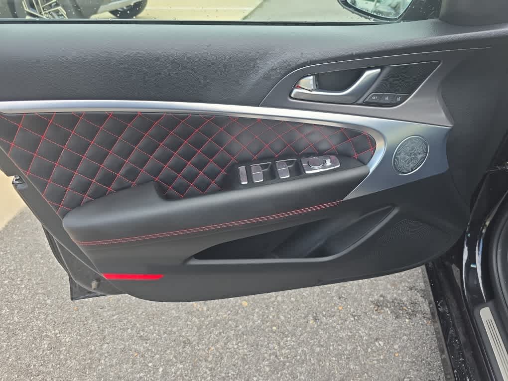 2025 Genesis G70 3.3T Sport Advanced photo 6