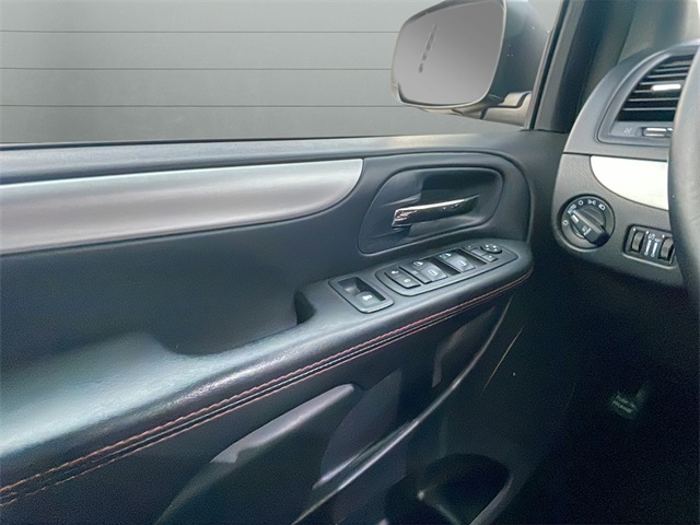 2018 Dodge Grand Caravan GT photo 28