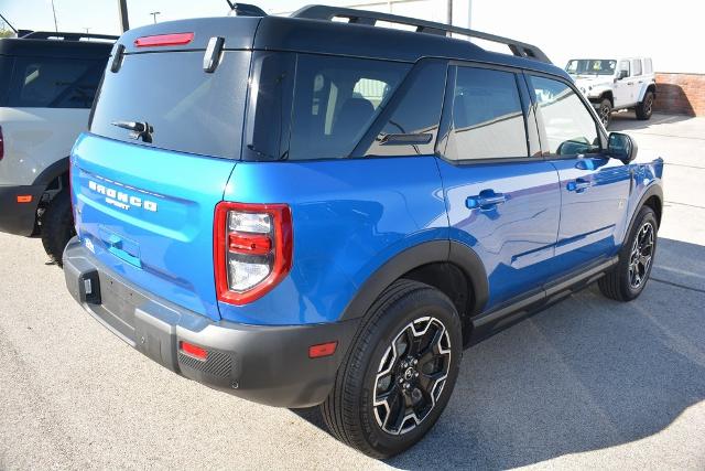 2025 Ford Bronco Sport Outer Banks photo 3