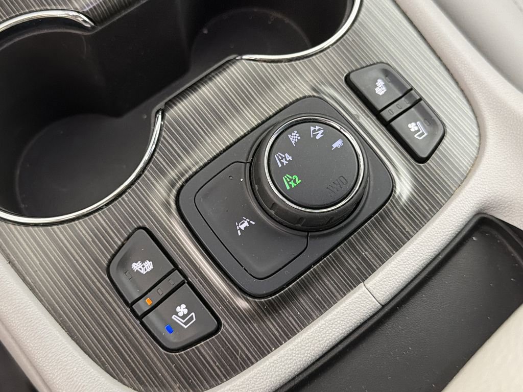 2021 Gmc Acadia SLT photo 31