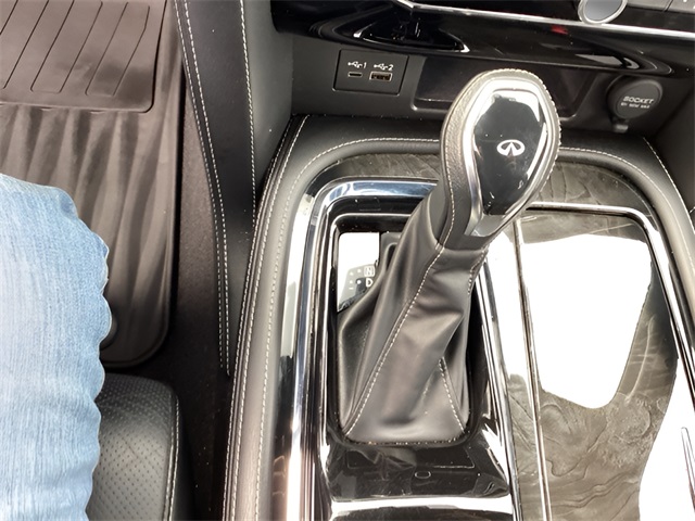 2021 Infiniti QX80 Sensory photo 23