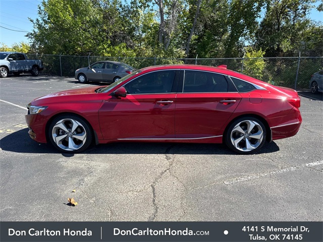2018 Honda Accord Touring photo 6