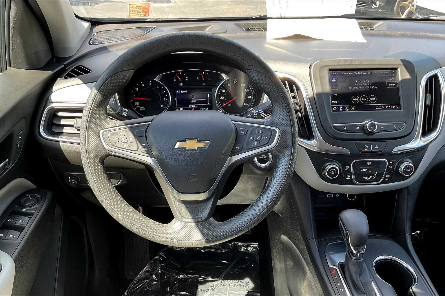 2023 Chevrolet Equinox LS photo 5