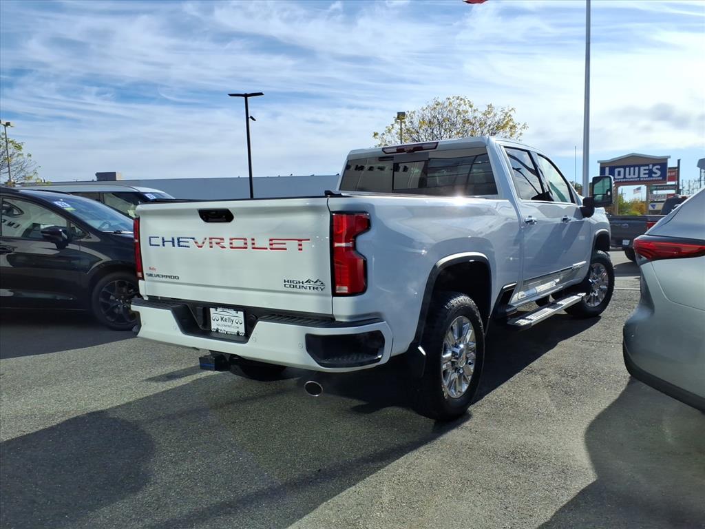 2024 Chevrolet Silverado 2500HD High Country photo 4