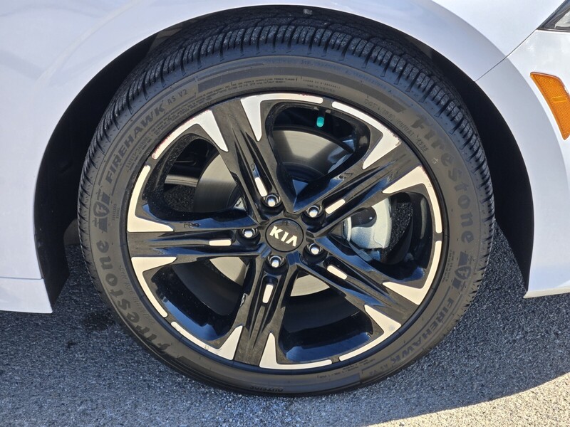 2021 Kia K5 GT-Line photo 3