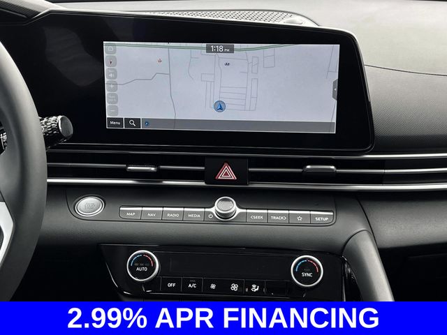 2025 Hyundai Elantra Limited photo 17
