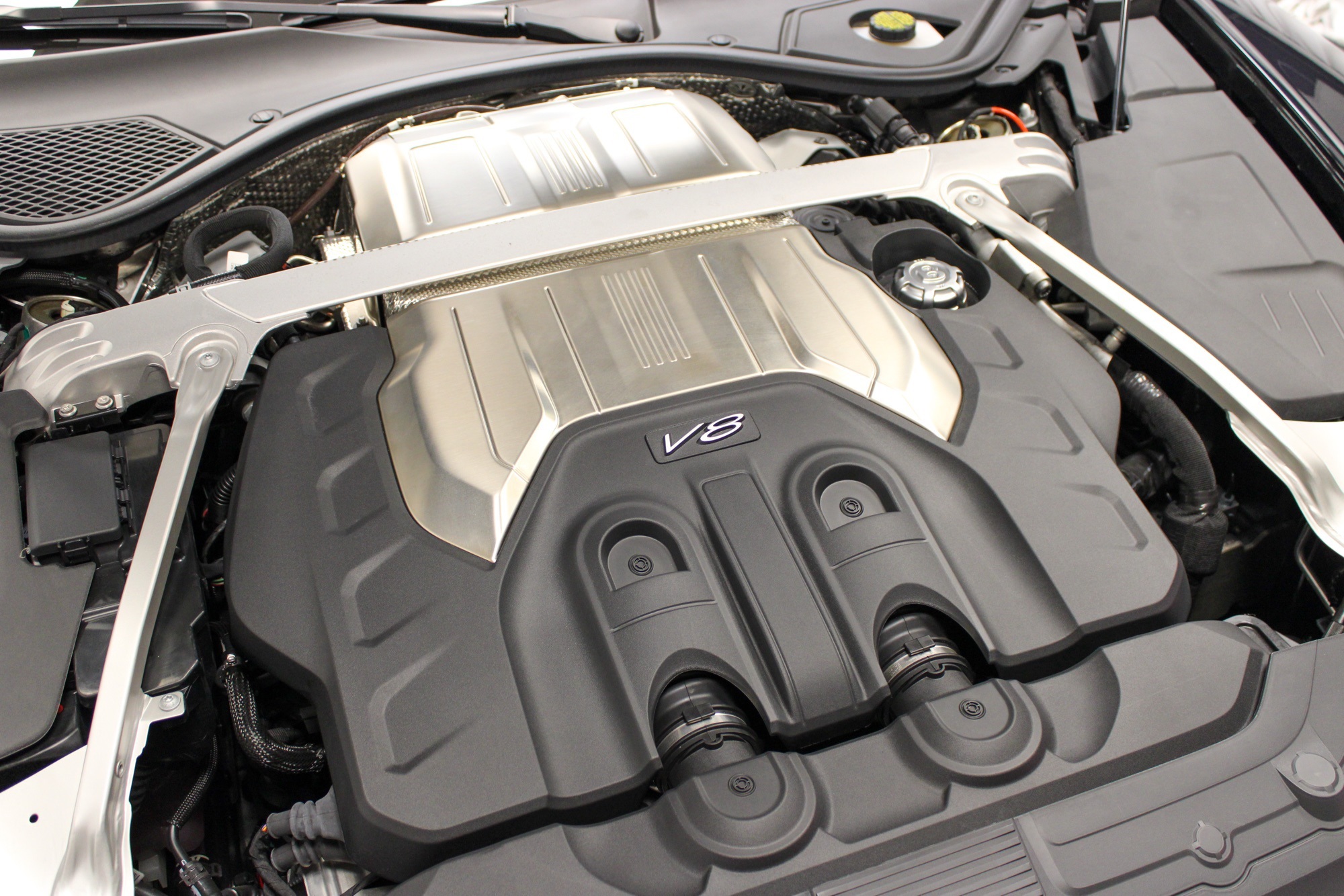2024 Bentley Continental GT Azure V8 photo 31