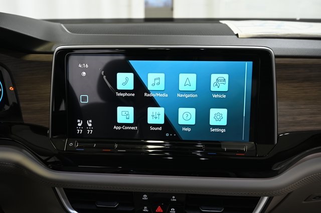 2026 Volkswagen Atlas SEL Premium R-Line photo 4