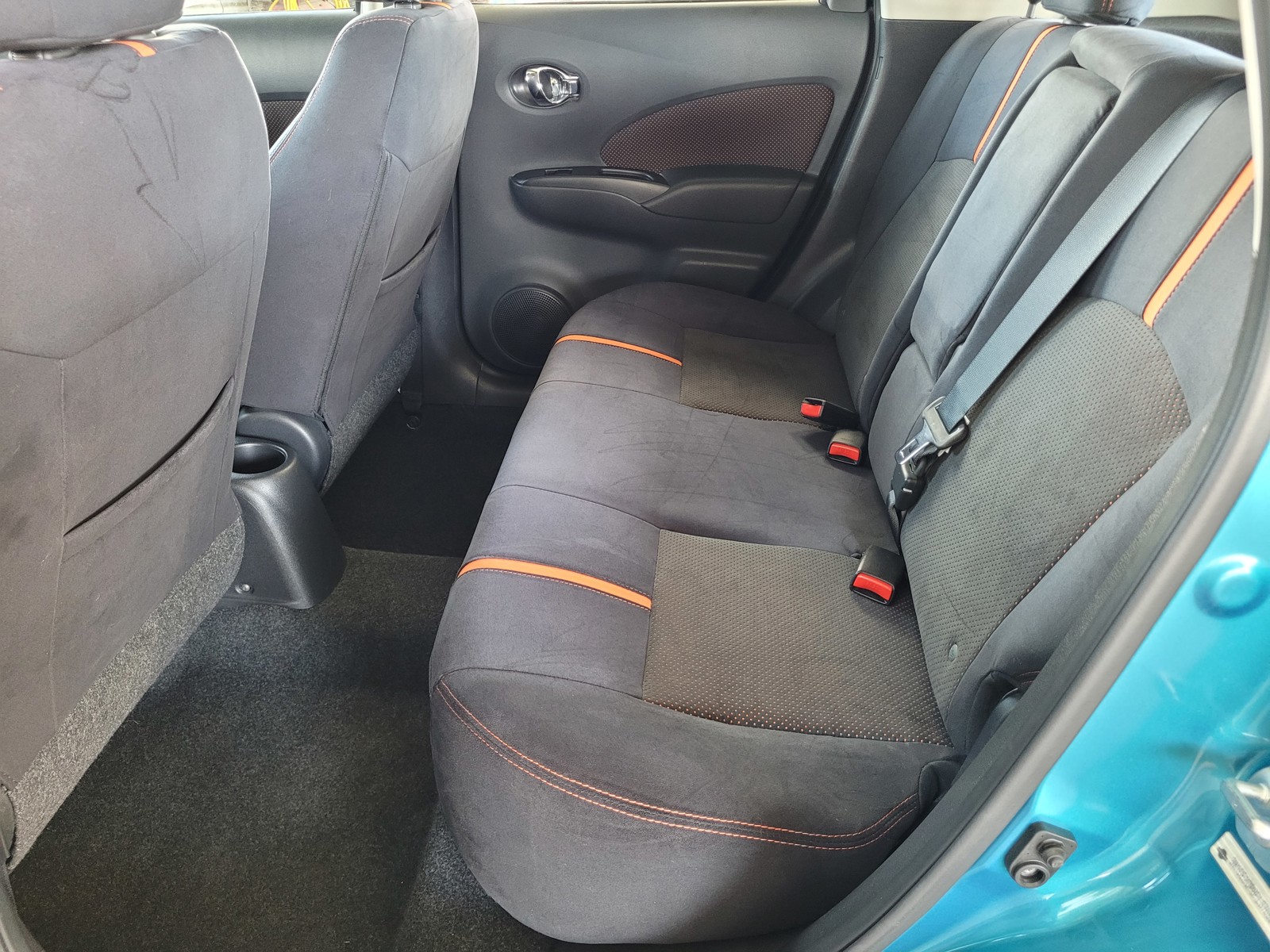 2015 Nissan Versa Note SR photo 6