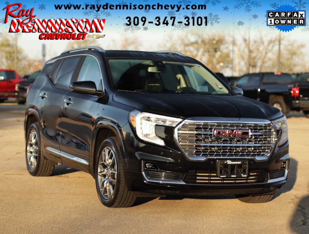 2023 GMC Terrain Denali's photo