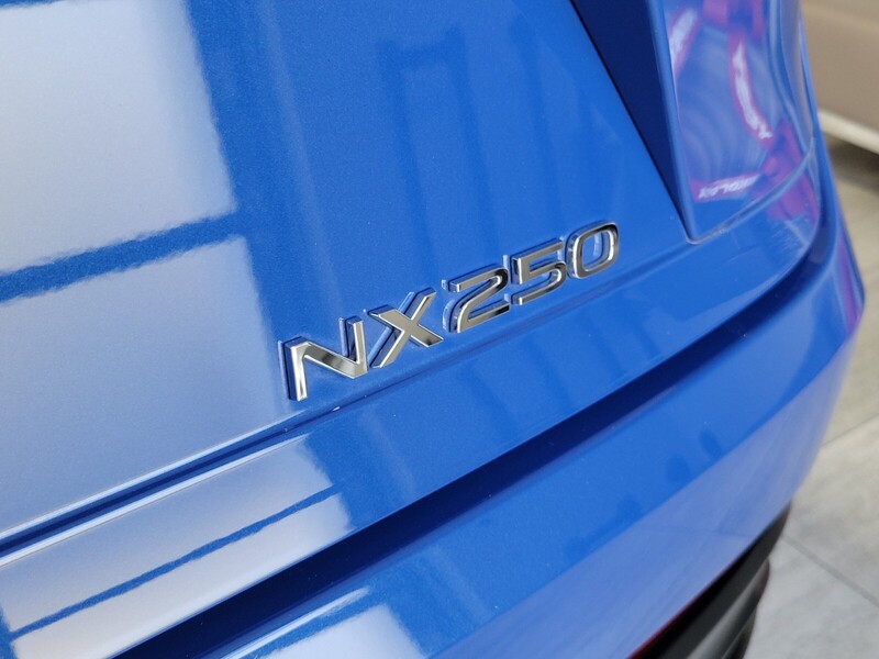 2025 Lexus NX 250 Premium photo 5