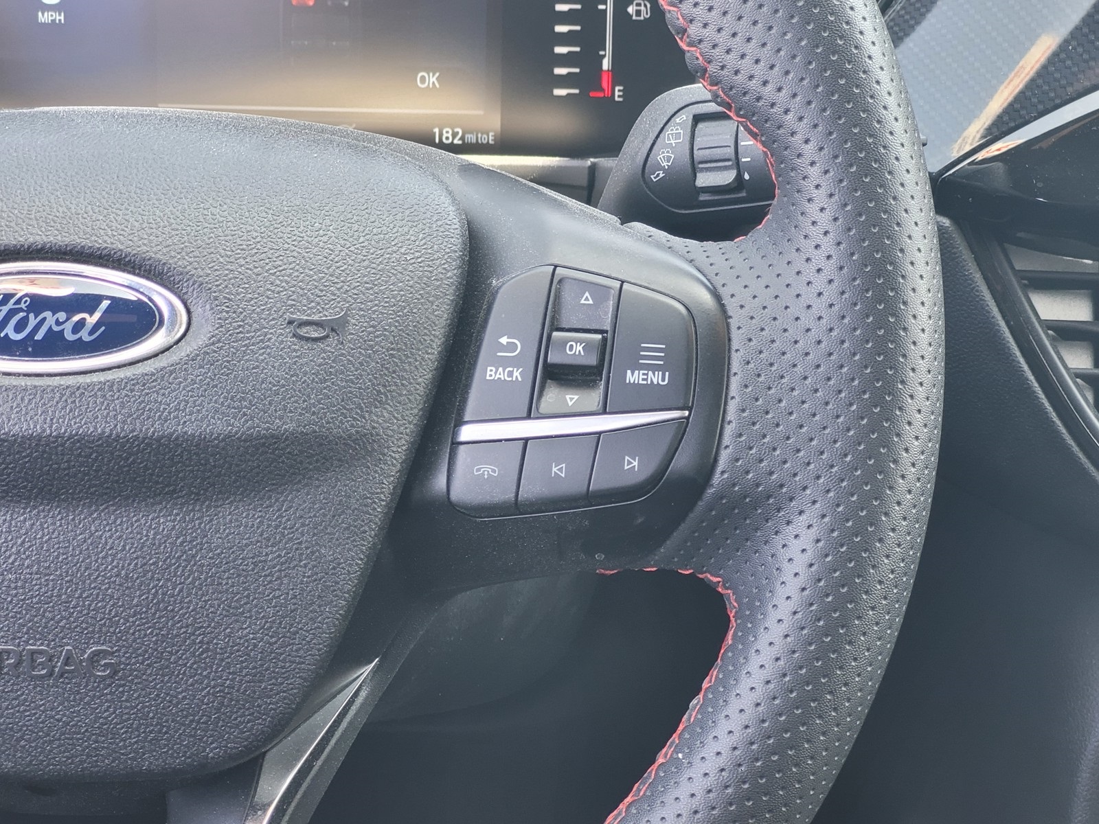 2023 Ford Escape ST-Line photo 15