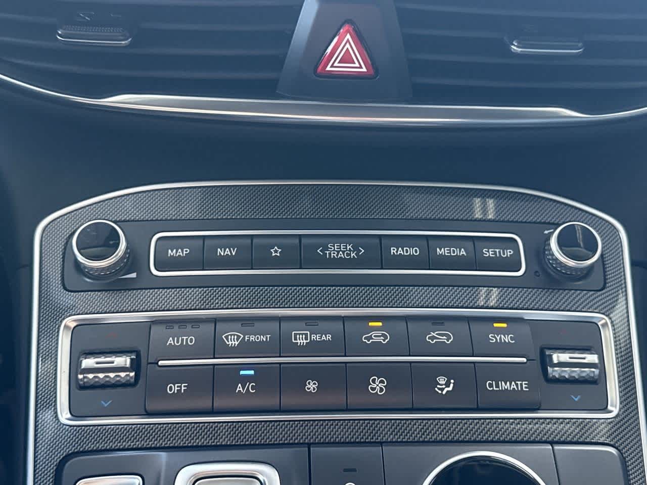 2023 Hyundai Santa Fe SEL Premium photo 16
