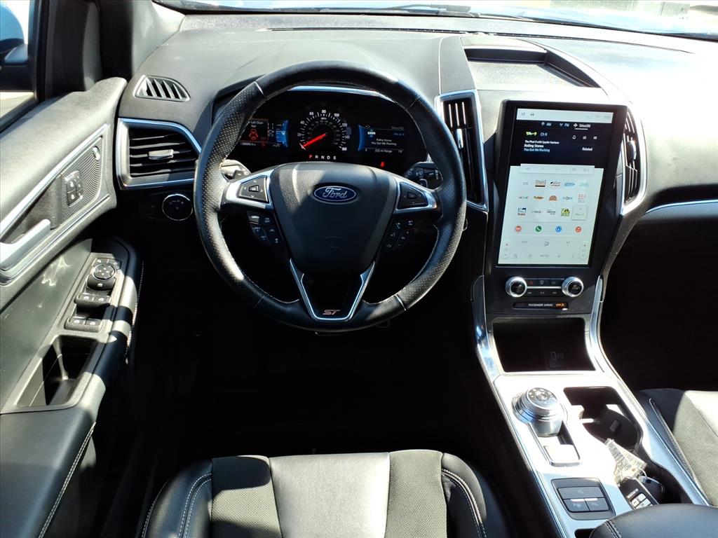 2021 Ford Edge ST photo 7