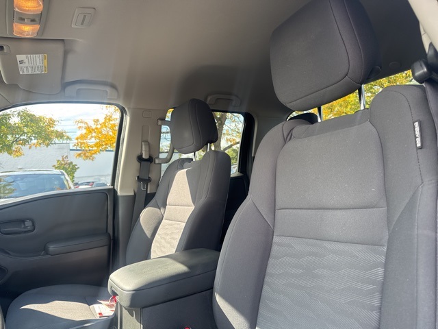 2022 Nissan Frontier S photo 7