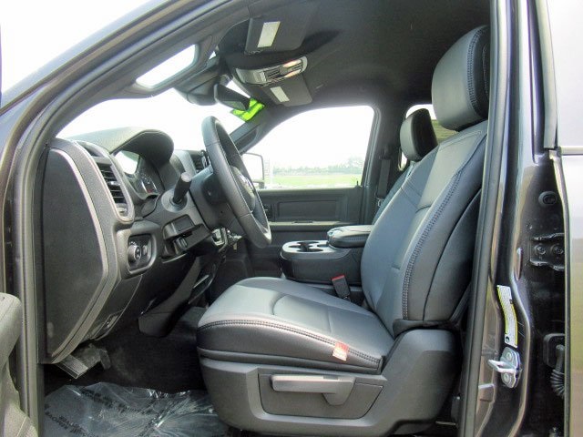 2025 Ram 2500 Tradesman photo 4