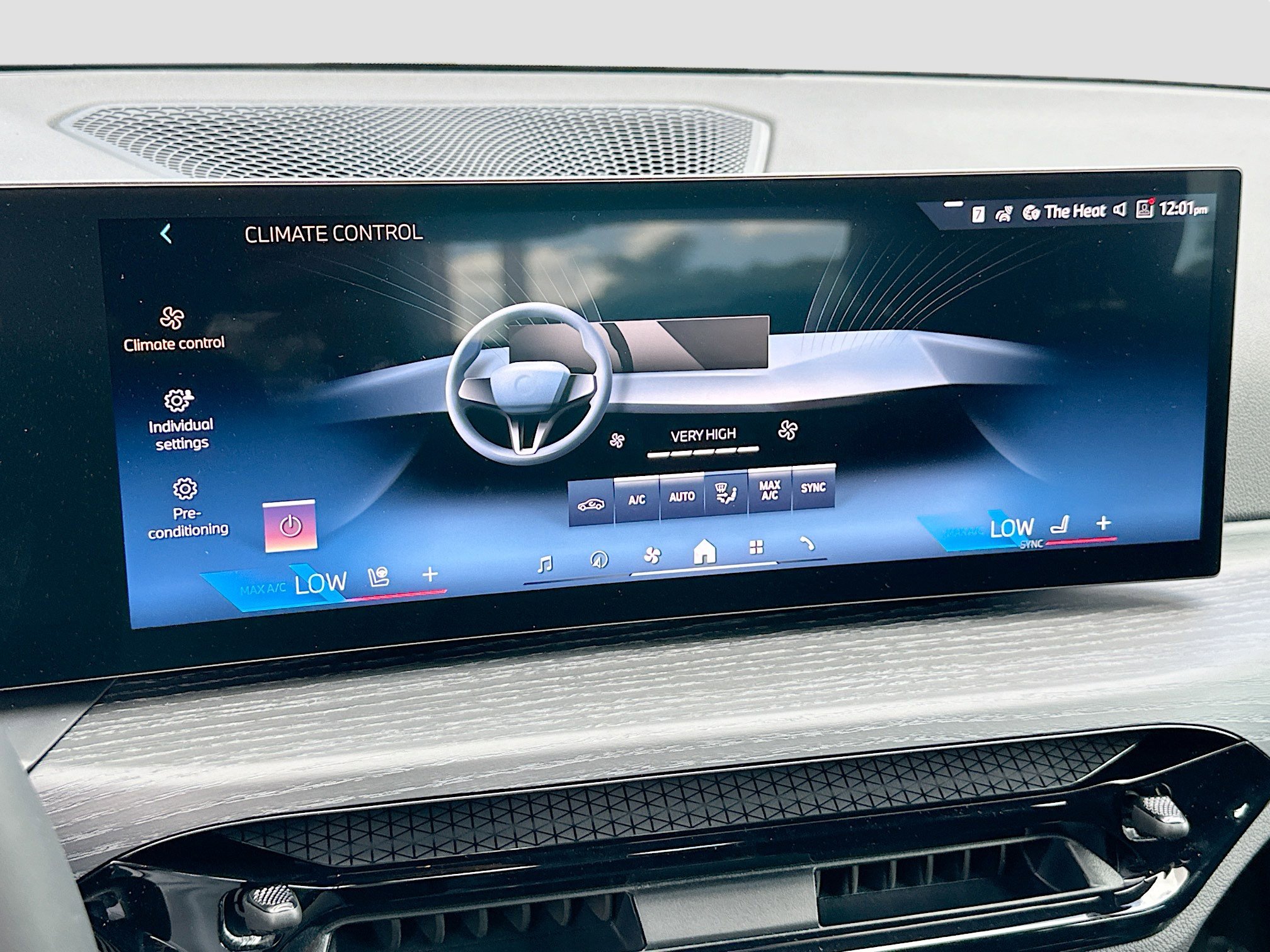 2026 Bmw 330i photo 14