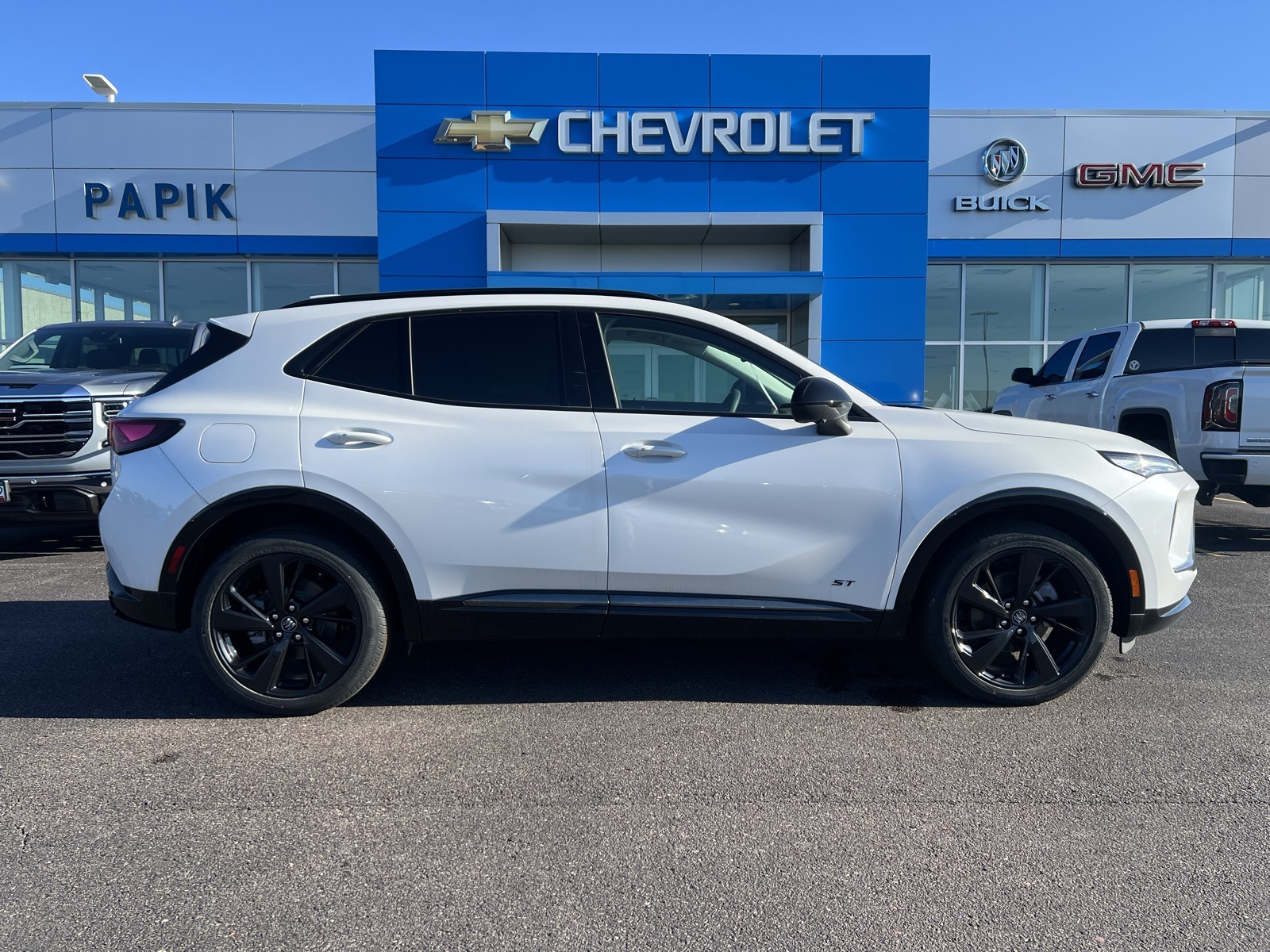 2025 Buick Envision Sport Touring's photo