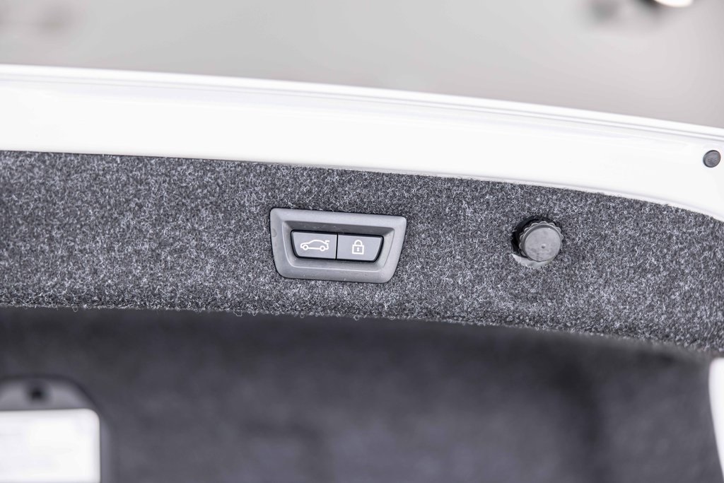 2023 BMW M5 - Image 17