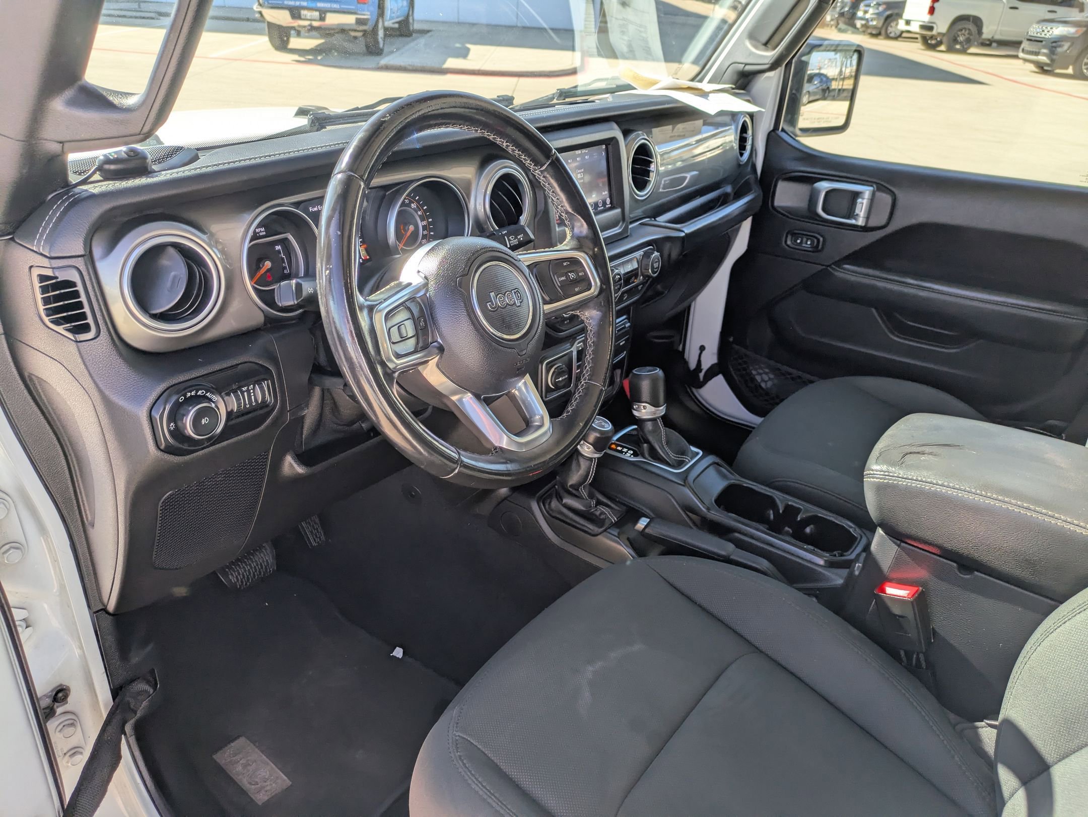 2019 Jeep Wrangler Unlimited Sahara photo 10