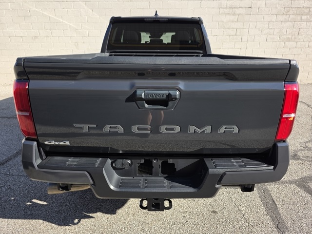 2024 Toyota Tacoma SR5 Double Cab photo 4