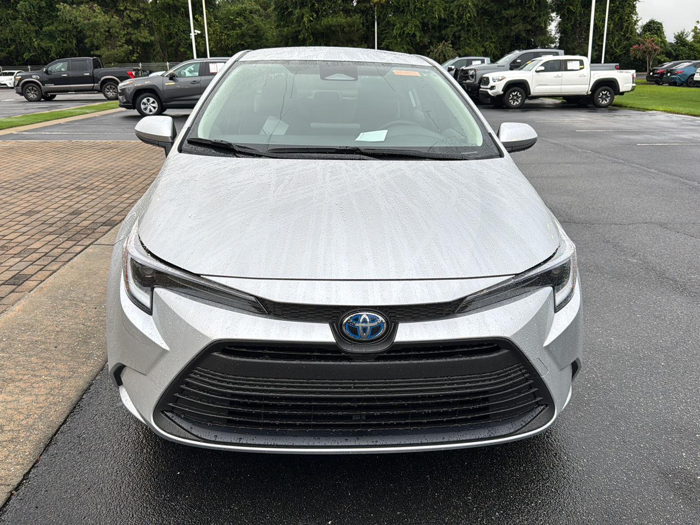 2025 Toyota Corolla Hybrid LE photo 7