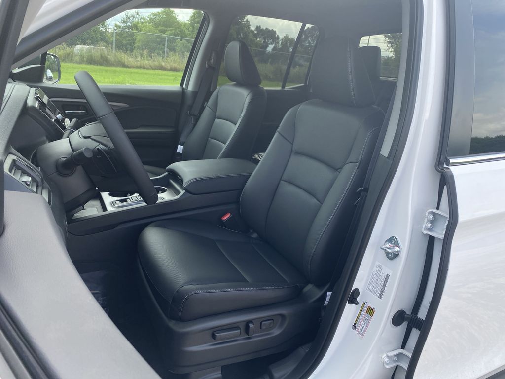 2025 Honda Ridgeline RTL photo 4
