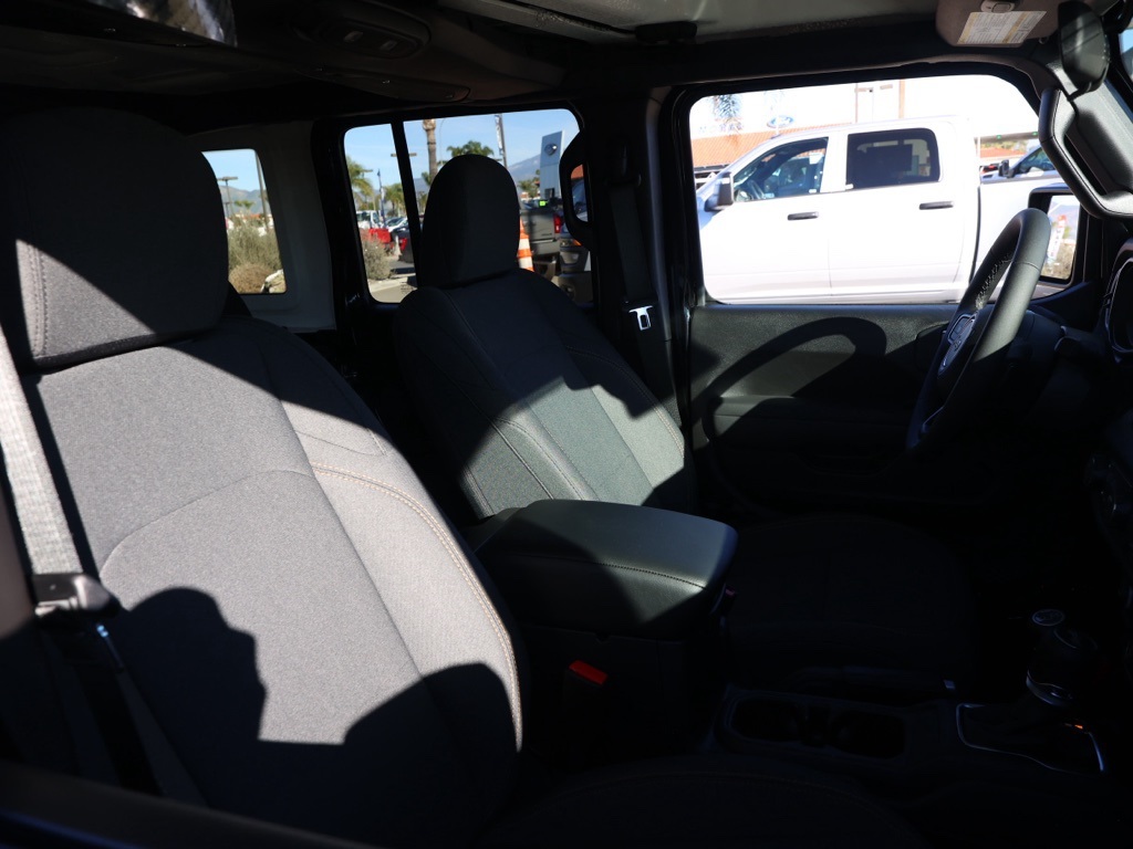 New 2026 Black Clear-Coat Exterior Paint Jeep Willys image 20