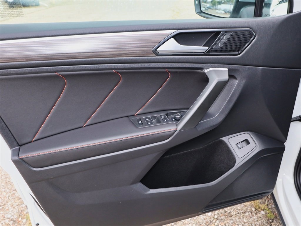 2024 Volkswagen Tiguan Wolfsburg Edition photo 14