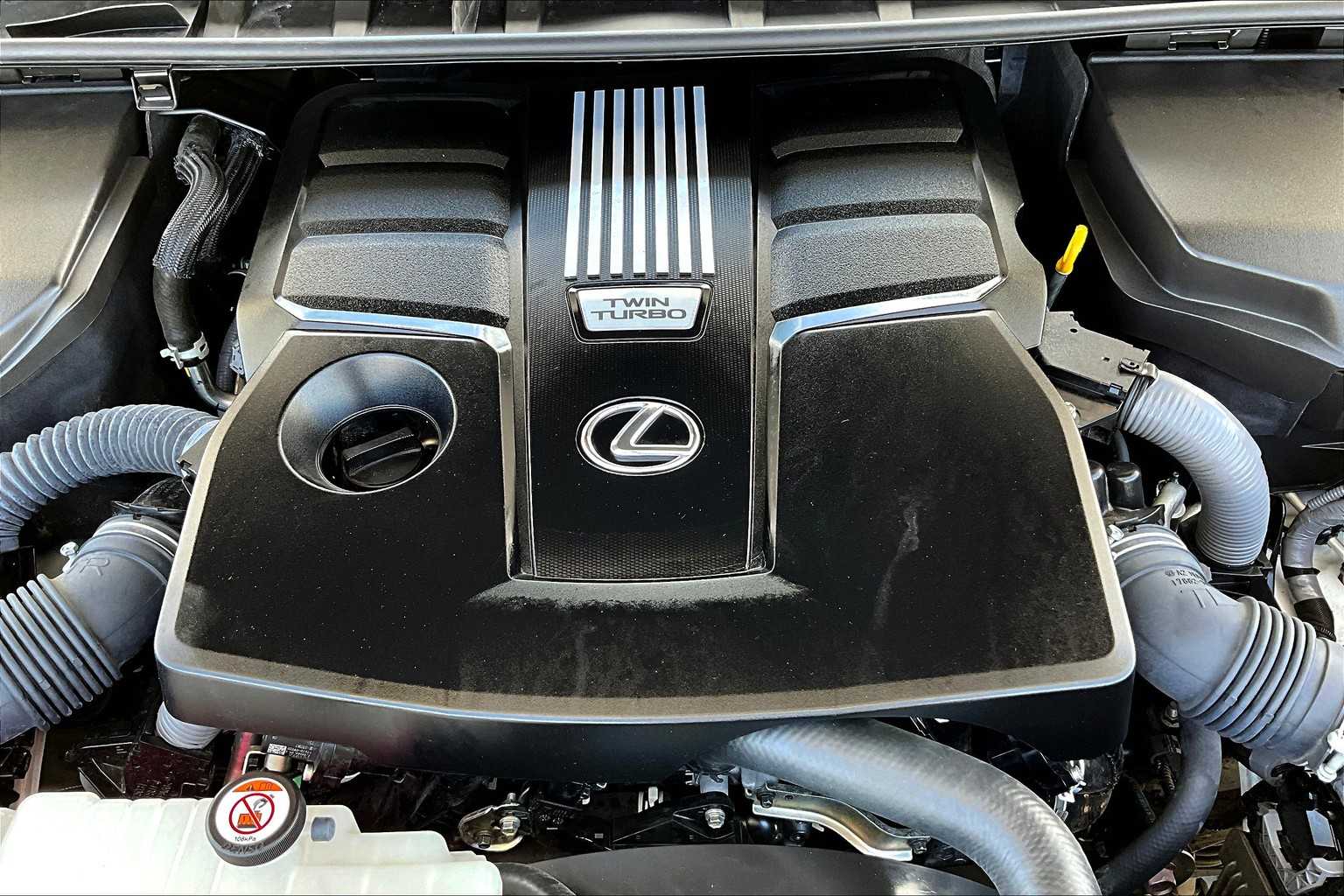 2024 Lexus LX 600 F SPORT photo 29