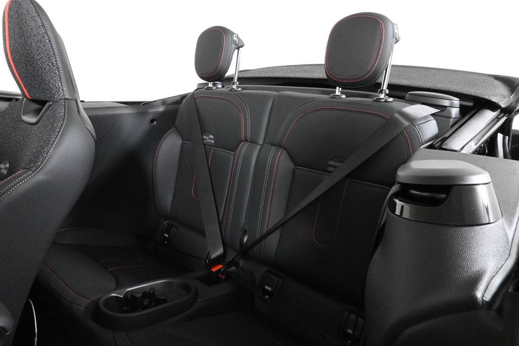 2026 Mini Cooper Convertible Iconic photo 3
