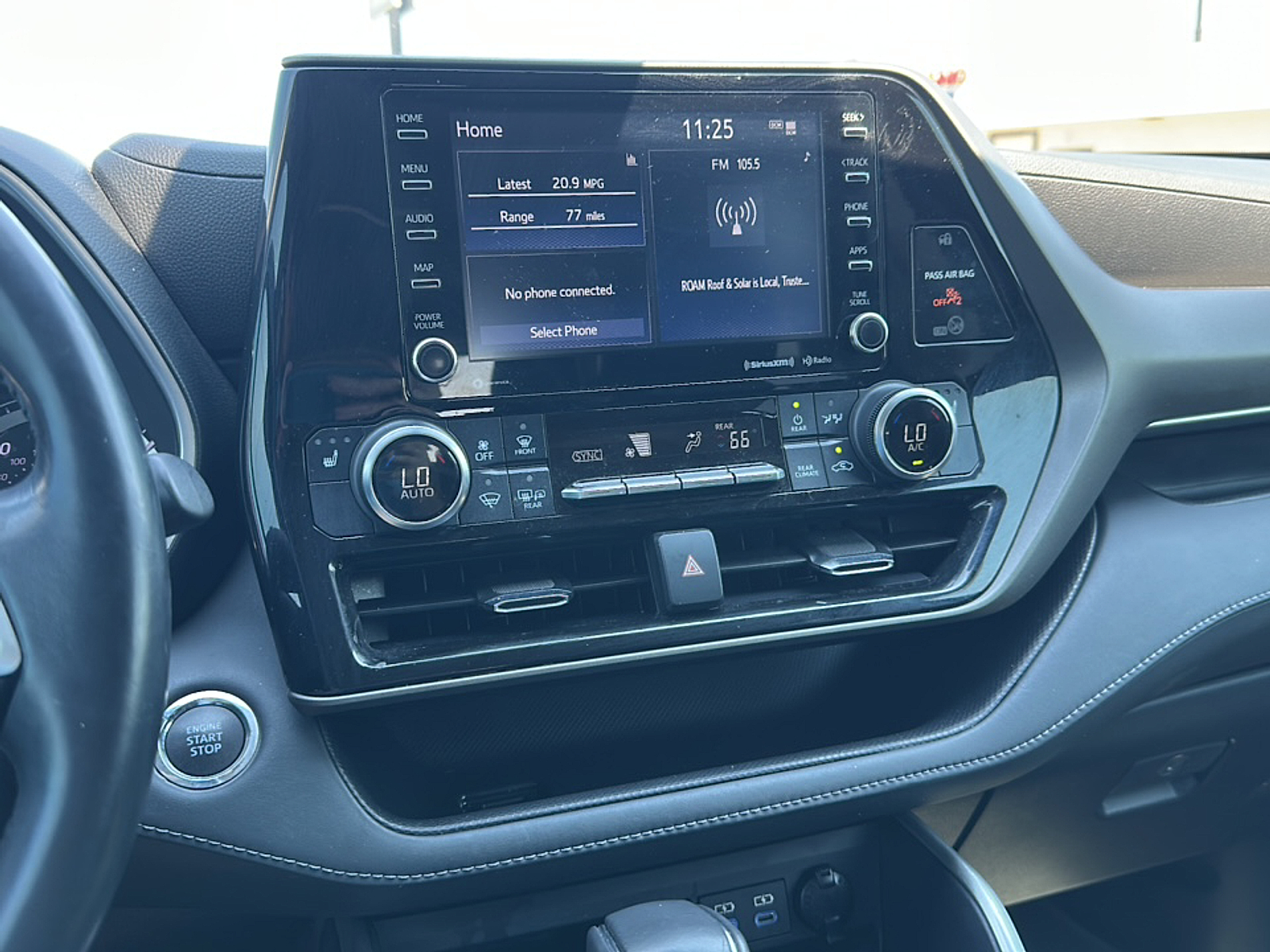 2022 Toyota Highlander XLE photo 13