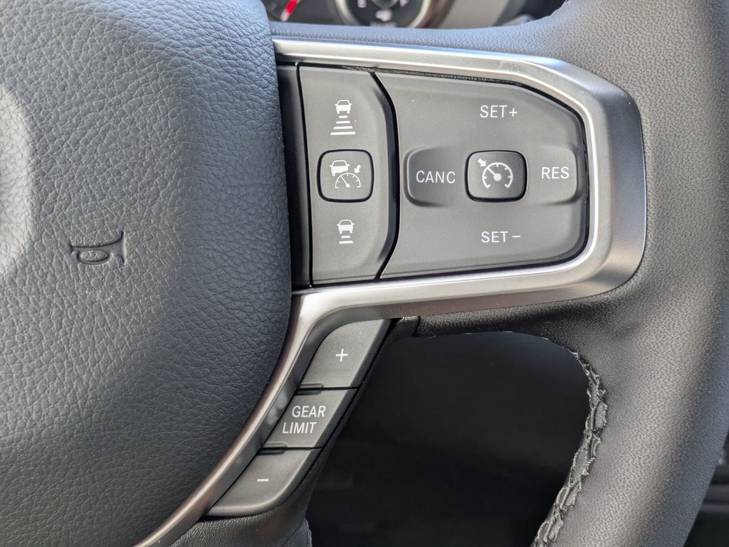 2025 Ram 2500 Big Horn photo 17