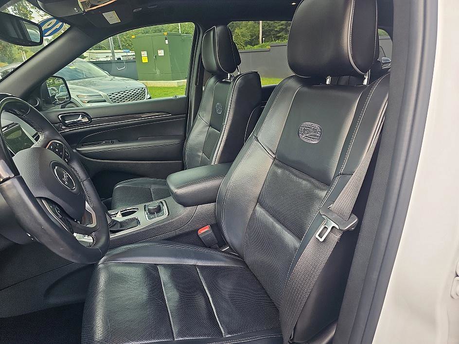 2019 Jeep Grand Cherokee Overland photo 10