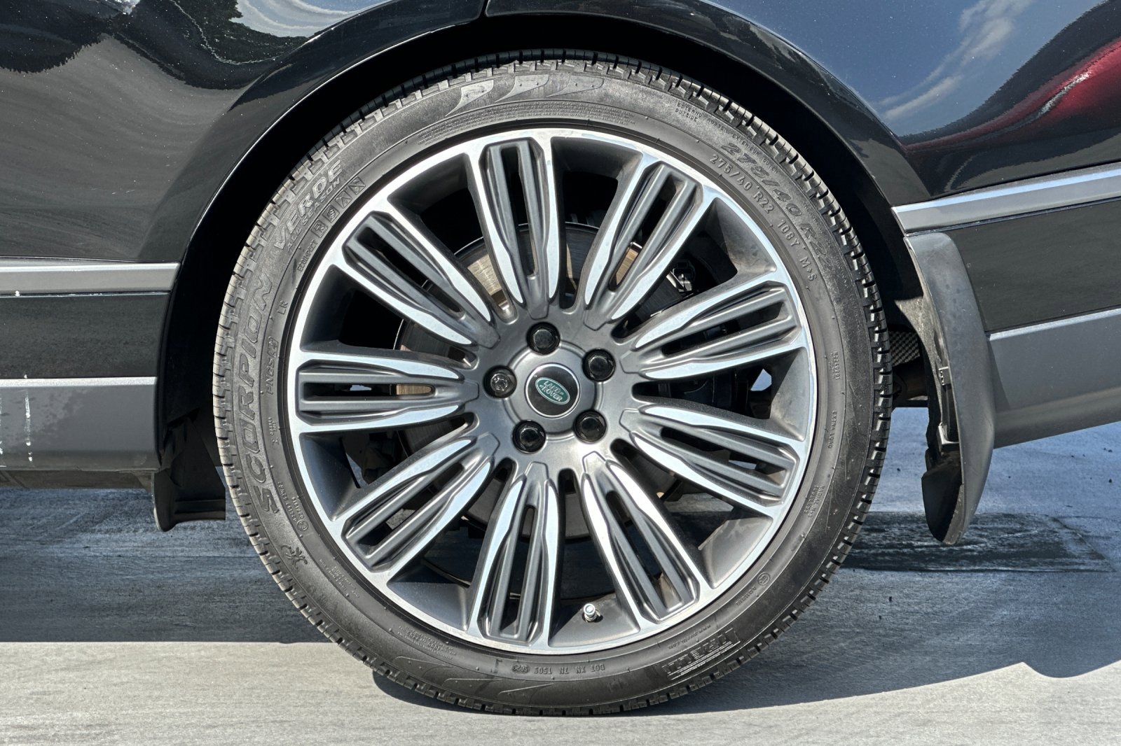 2020 Land Rover Range Rover Autobiography photo 12
