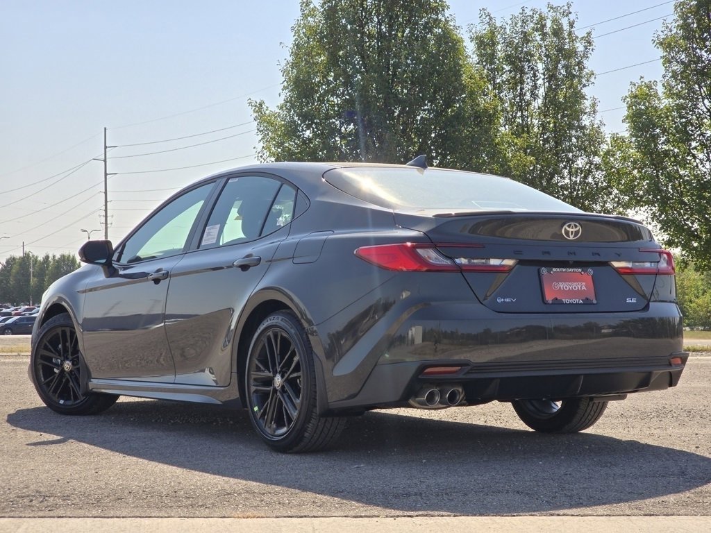 2026 Toyota Camry SE photo 5